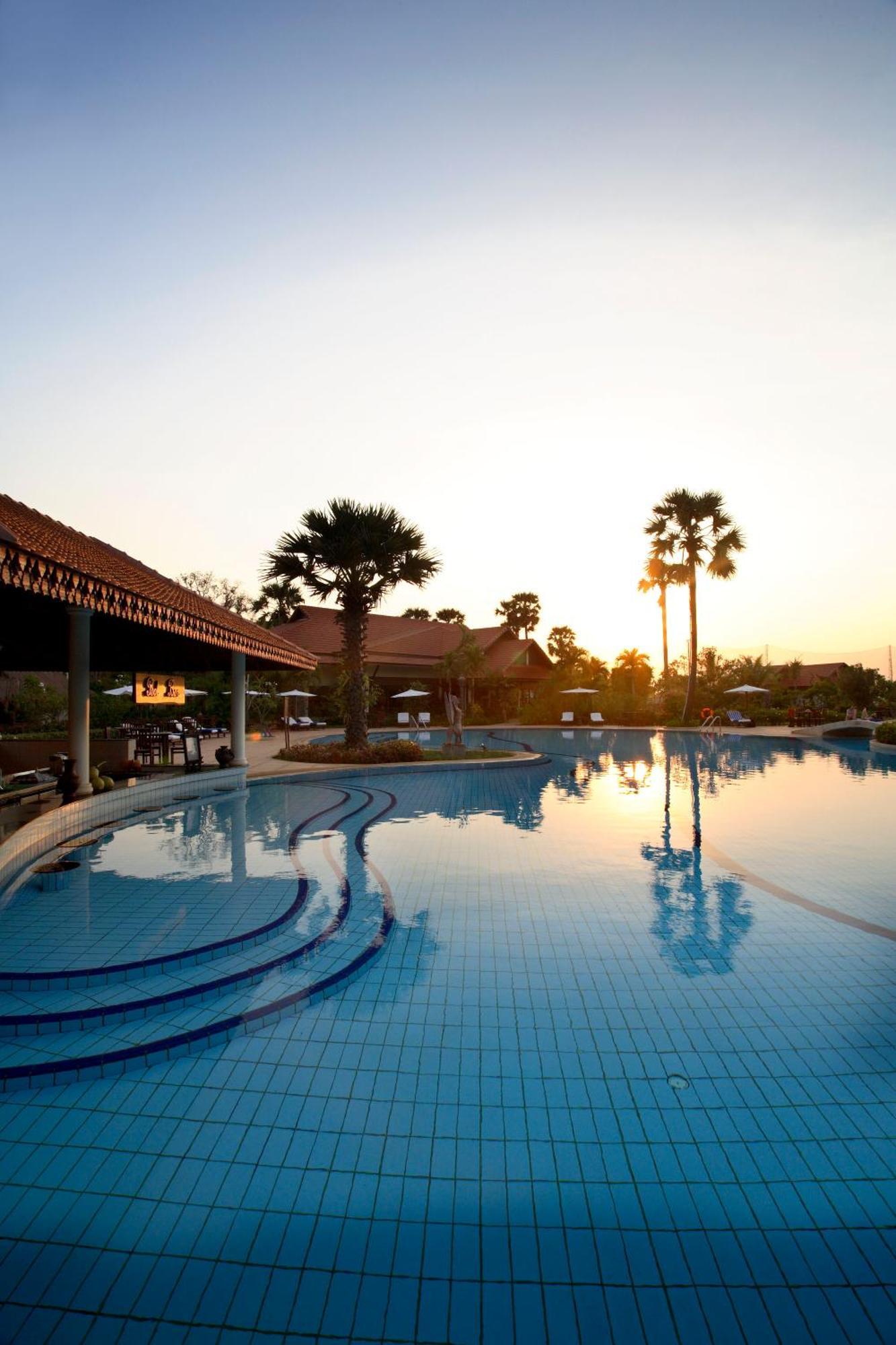 Angkor Palace Suite & Villa Siem Reap Luaran gambar