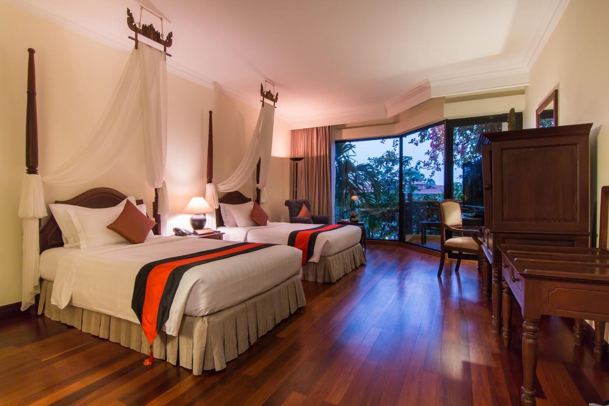 Angkor Palace Suite & Villa Siem Reap Luaran gambar