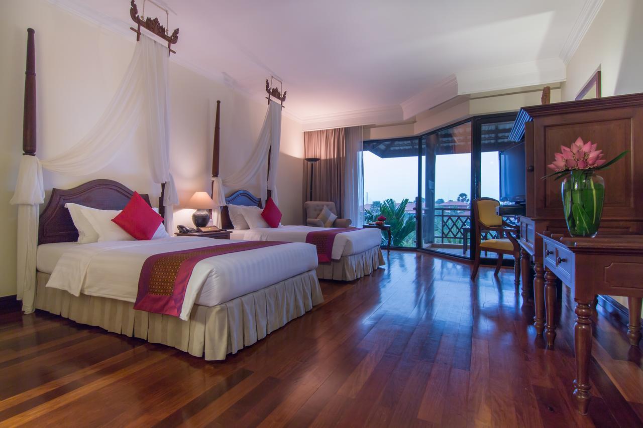 Angkor Palace Suite & Villa Siem Reap Luaran gambar