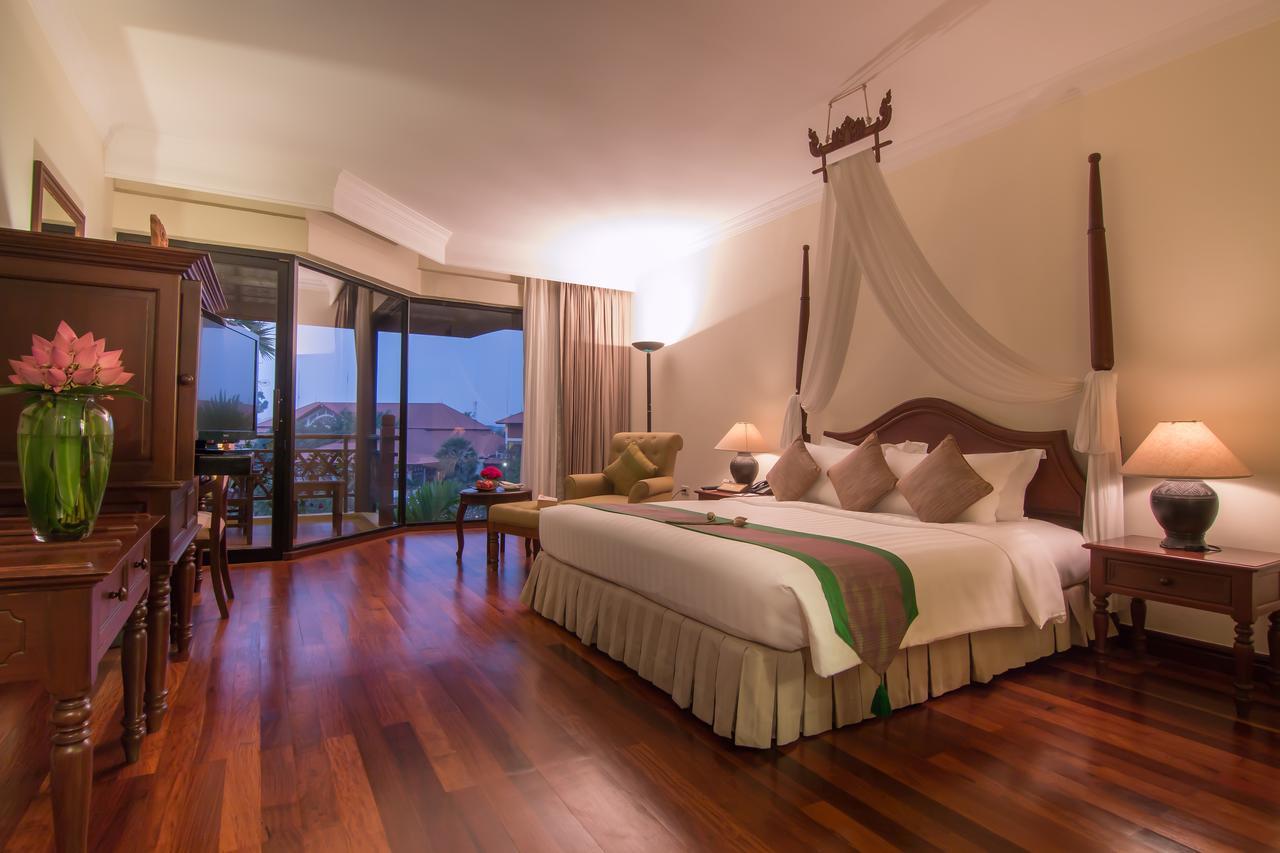 Angkor Palace Suite & Villa Siem Reap Luaran gambar